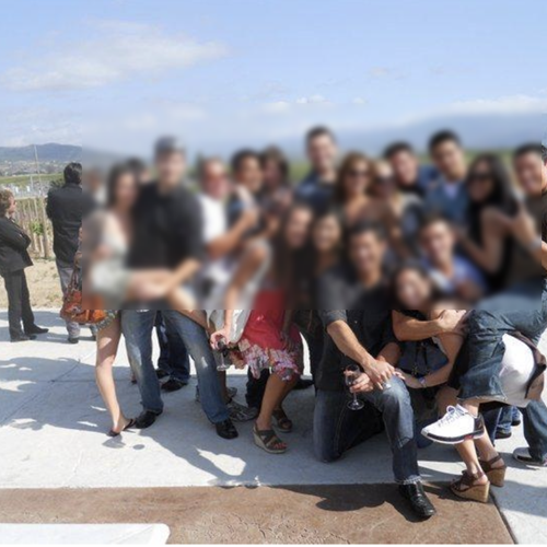 Bad group photos are a mistake on dating apps